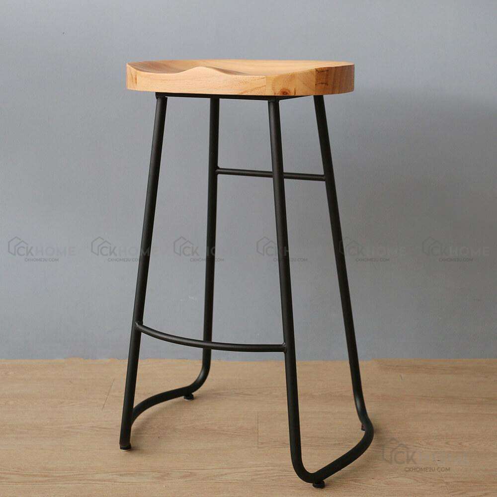 Weathered Oak Black Metal Bar Stool