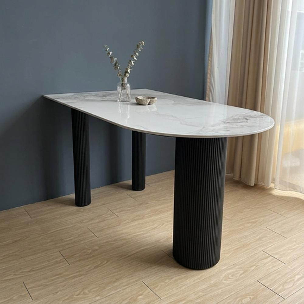 Cavallo Dining Table