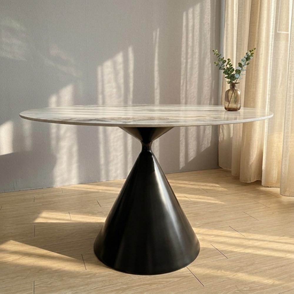 Vittoria Pedestal Dining Table